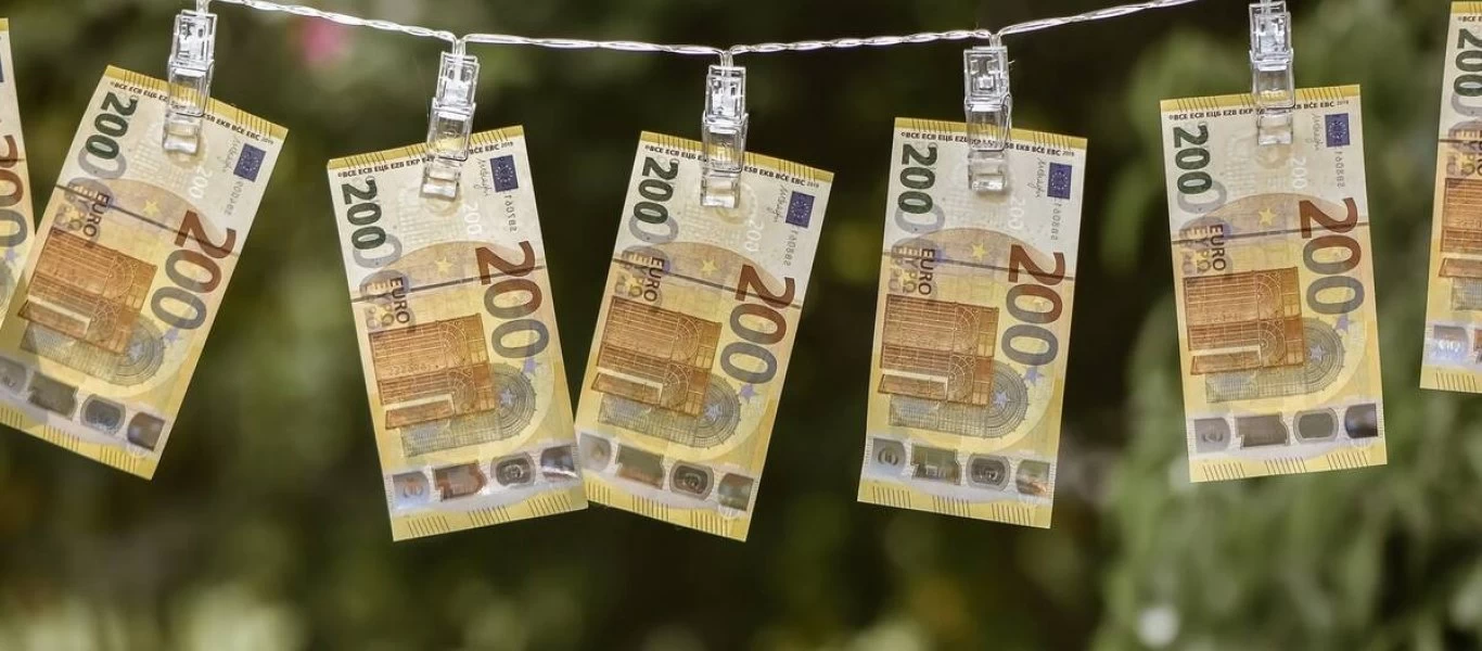 Αντίστροφη μέτρηση για τον επανυπολογισμό συντάξεων - Ποιοι θα λάβουν αυξήσεις